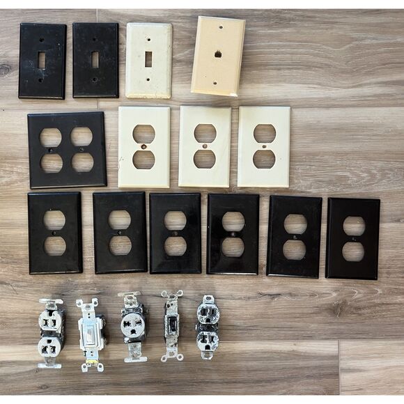19 pc Light Almond & Brown SwitchPlates Electric Bundle Double Single Bundle Lot - Picture 1 of 3